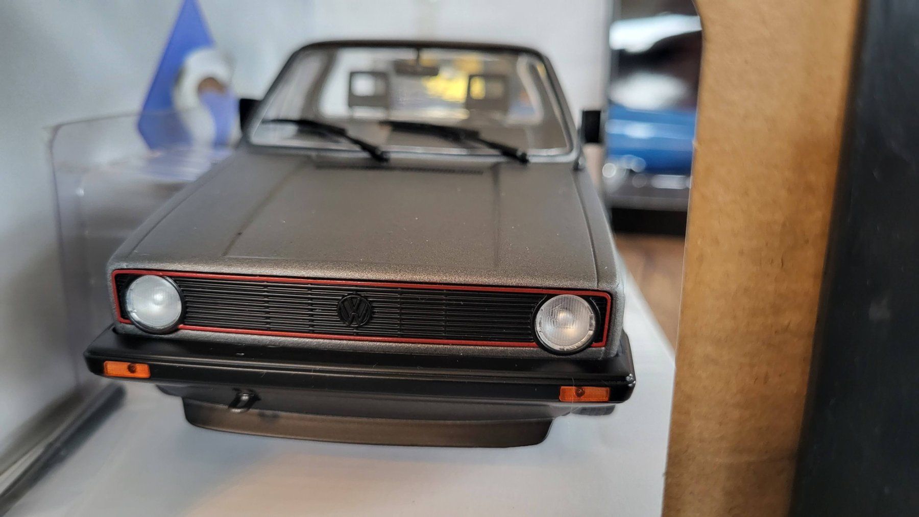 Solido Modellini d'auto: Volkswagen Caddy 1:18 Solido – Usato da Rothrist venduto da Juana5 1