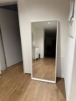 Wandspiegel mit weissem Rahmen neuwertiger Zustand
