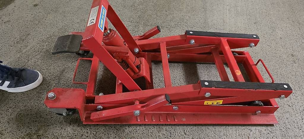 Piattaforme elevatrici & Crick: AVT Motorrad-Heber – Nuovo (secondo la descrizione) da Gossau ZH venduto da Bossi2