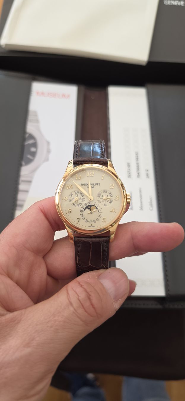 Patek Philippe Orologi: Patek Philippe ewiger Kalender 5327J-001 – Nuovo (secondo la descrizione) da Jeuss venduto da Valueman 6