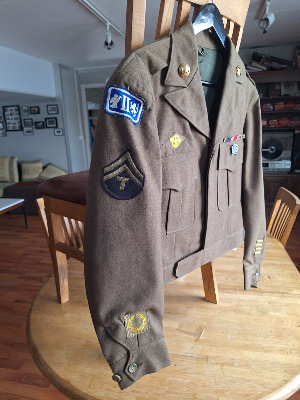 US Army Uniformen: Blouson US Army WW II type "Ike" – Gebraucht aus Cortaillod von fam_bv6q 1