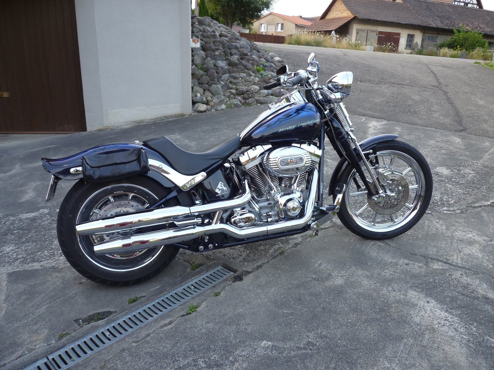 Harley-Davidson Chopper: Harley-Davidson Softail Springer CVO FXSTSSE 1802 – Usato da Basadingen venduto da Dant