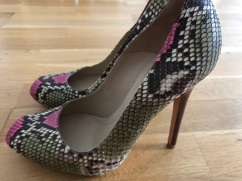 Alexander Mcqueen Scarpe da donna: Alexander McQueen Python Schlangenlederpumps 38 – Usato da Basel venduto da Bettybooo