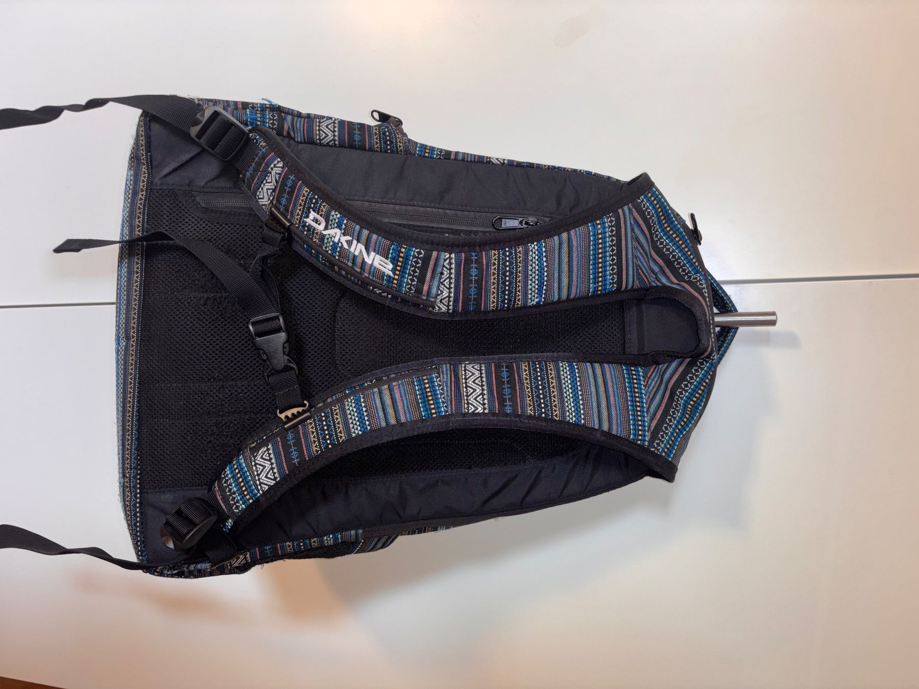 Dakine Zaini: Dakine Rucksack gemustert – Usato da Erlen venduto da xdi_yy28 1