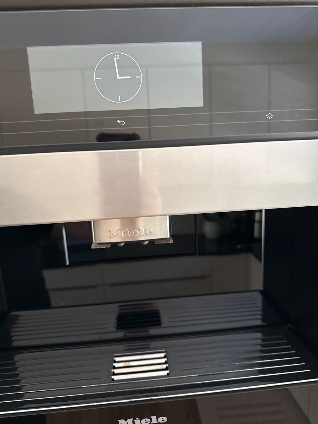 Miele Macchine per caffè & Macchine per espresso: Miele Kaffe machine CVA7845 EDST/CLST – Difettoso da Niederglatt ZH venduto da Zeka 6