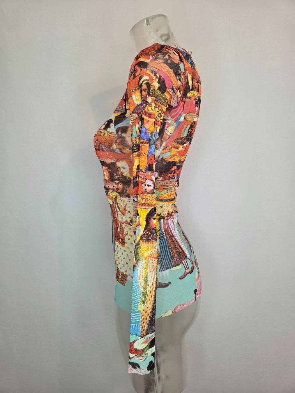Top: 90s Mesh Top Bollywood Print XS/S – Usato da Bern venduto da -Aniko- 2