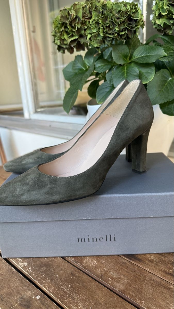 Scarpe da donna: Escarpins Minelli daim vert taille 39 – Usato da Genève venduto da balexair 1