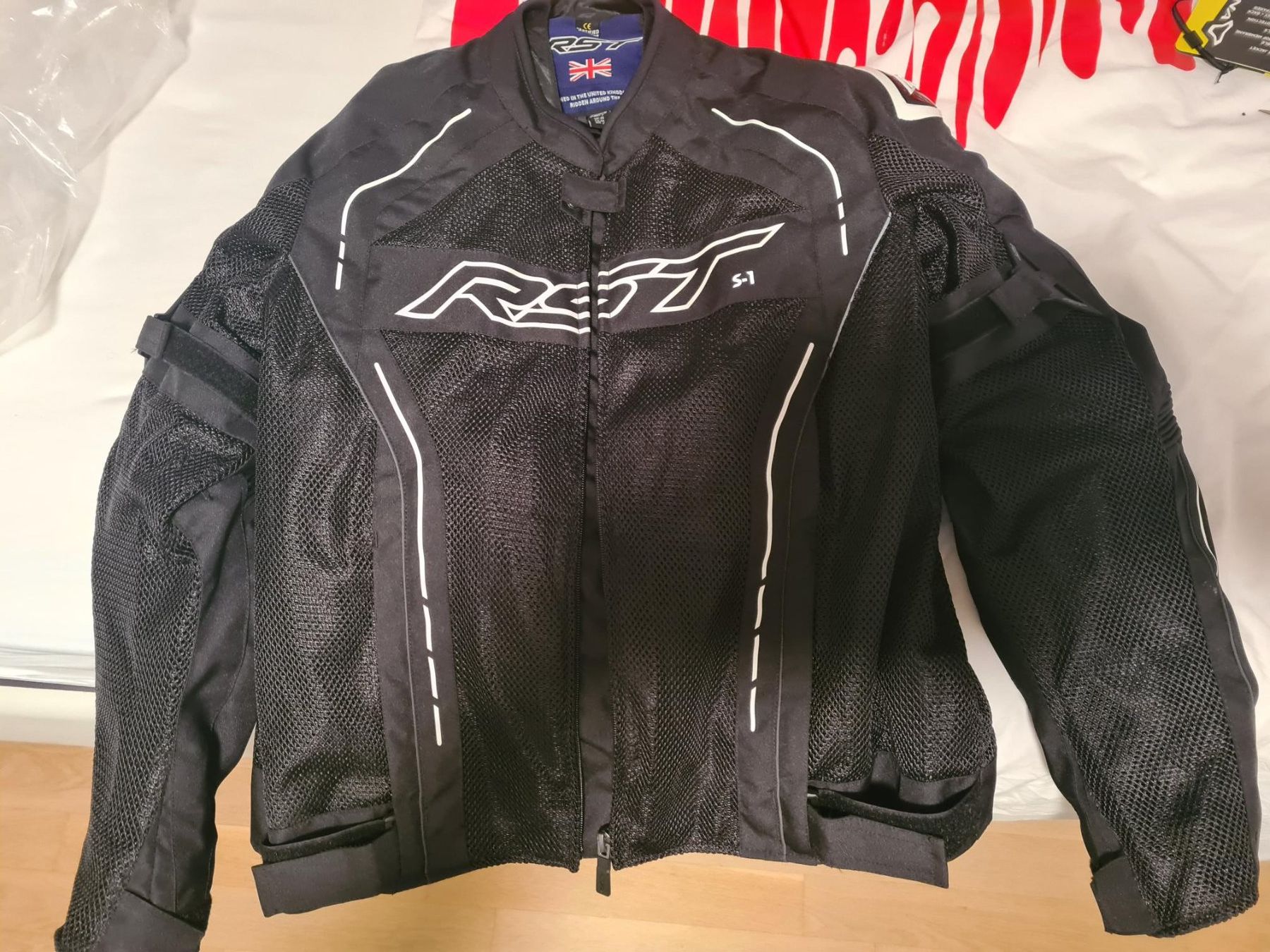 Giacche: RST S1 Mesh – Usato da wolhusen venduto da martacus 1