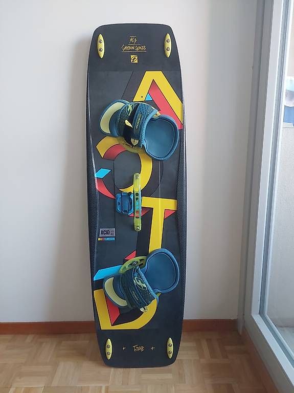 Kite: Planche kite F-one 132 x 40 carbone  – Gebraucht aus Estavayer le lac von Stefou