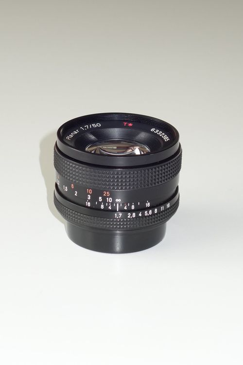 Carl Zeiss Planar 50 mm 50 mm T* 1.7 pour Contax Yashica