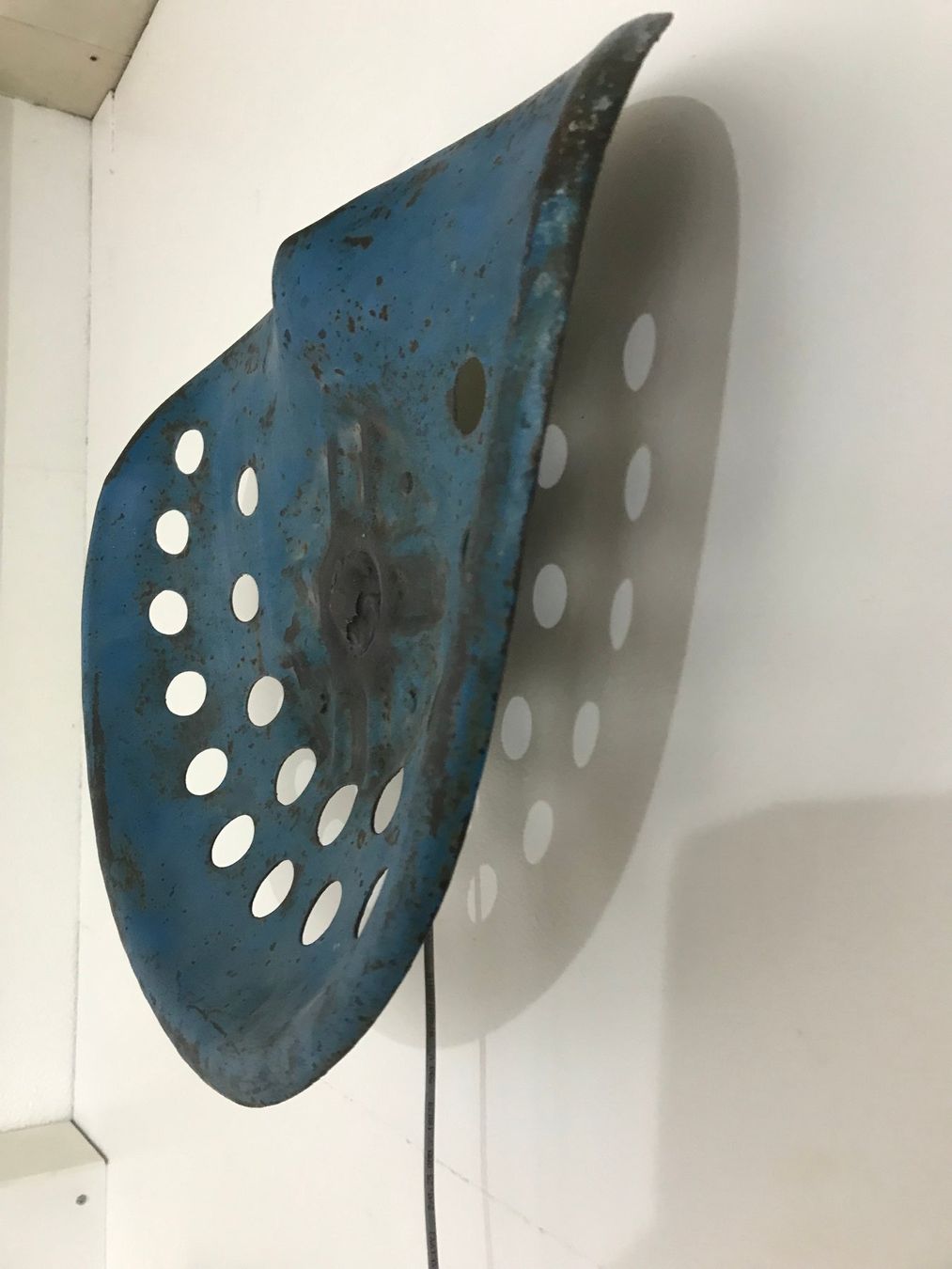 Trattori: Traktorensitz Blechsitz Wandlampe – Usato da Unterkulm venduto da Fabulirius 2