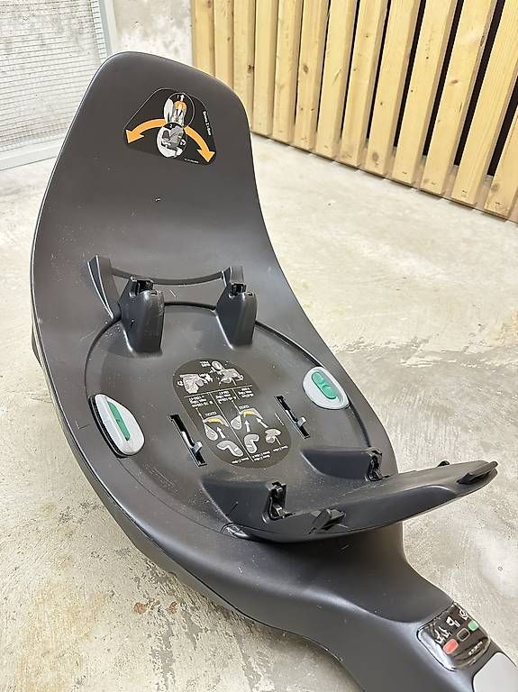 Sièges auto: Base Isofix Cybex Base Z pivotante – D'occasion à Montpreveyres par Donlaeti25 1
