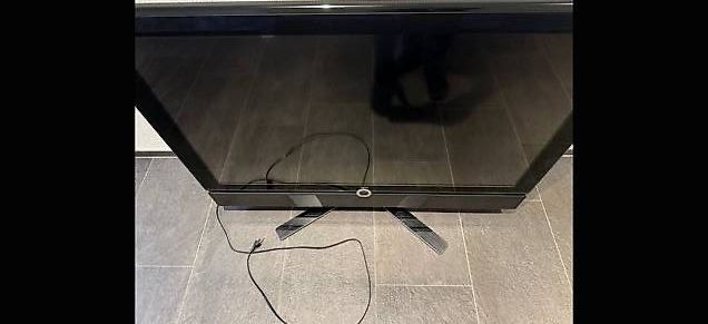 Loewe Televisori: Loewe Individual 40 Compose Full-HD+ 100 DR+ – Usato da Balzers venduto da Kubus 3
