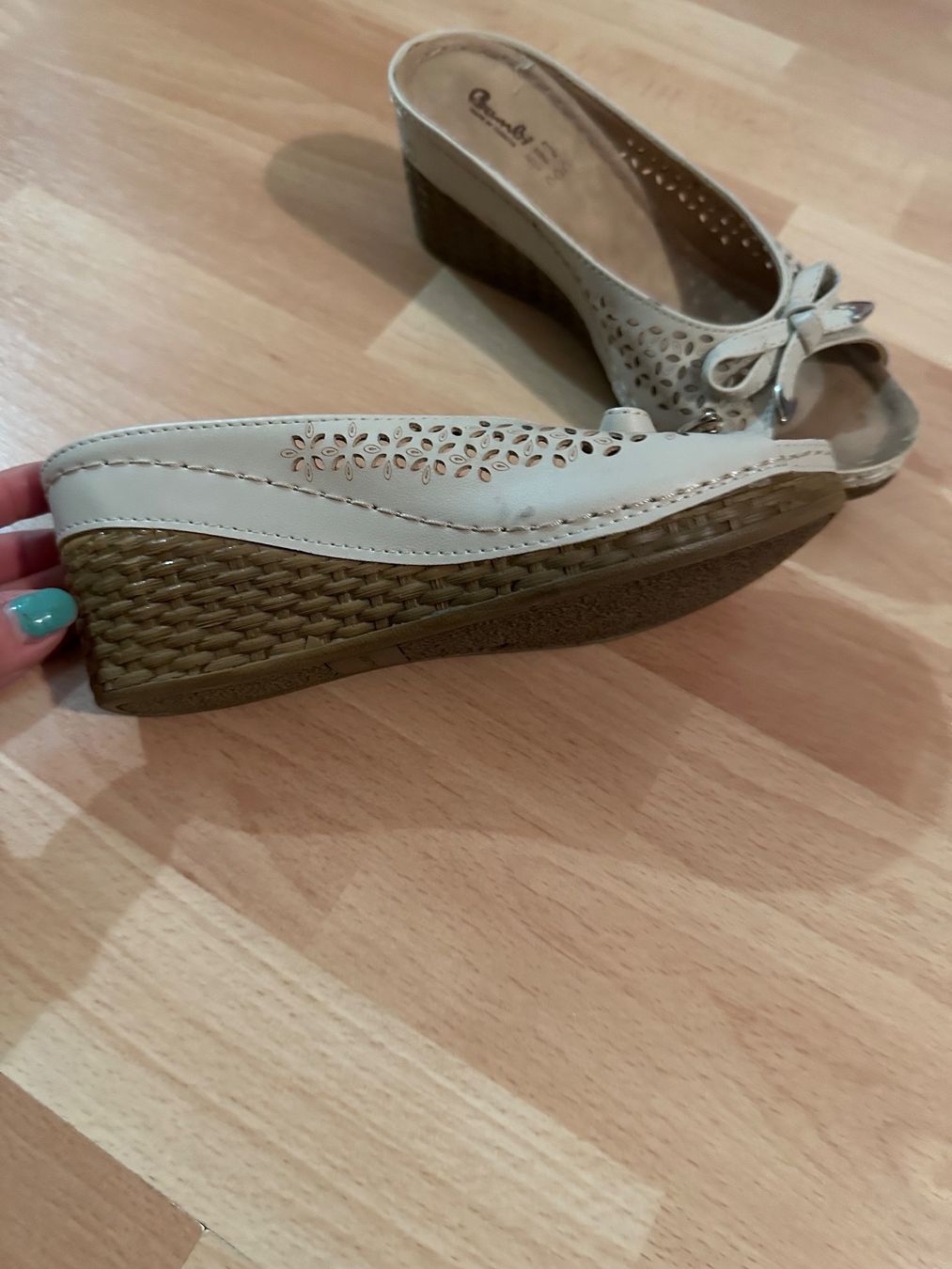 Chaussures femmes: Sandalen – D'occasion à Volketswil par ben_9s6x 1