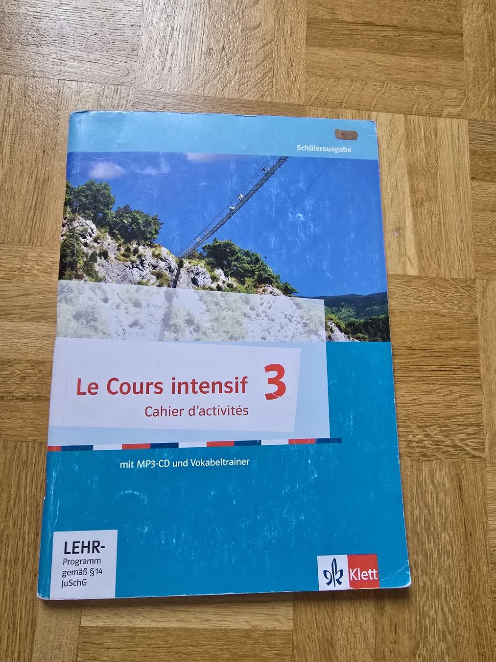 Libri: Le Cours Intensif 3 Übungsheft – Usato da Belp venduto da sar_r7ls