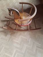 Cheval à bascule en bois, pour enfant