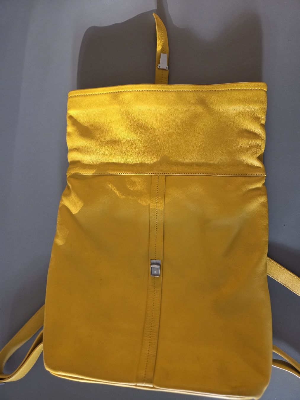 Bree Zaini: Bree Rucksack Leder Gelb – Usato da Hünenberg See venduto da Atsemet 2