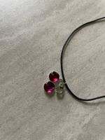 Stoffband mit Kirschen Anhänger Swarovski 