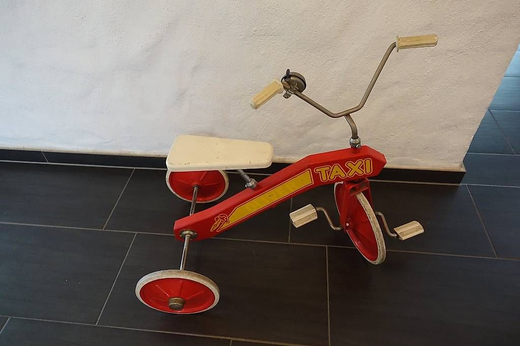 Veicoli per bambini: Dreirad Wisa Gloria TAXI – Usato da Belp venduto da Mazarron58