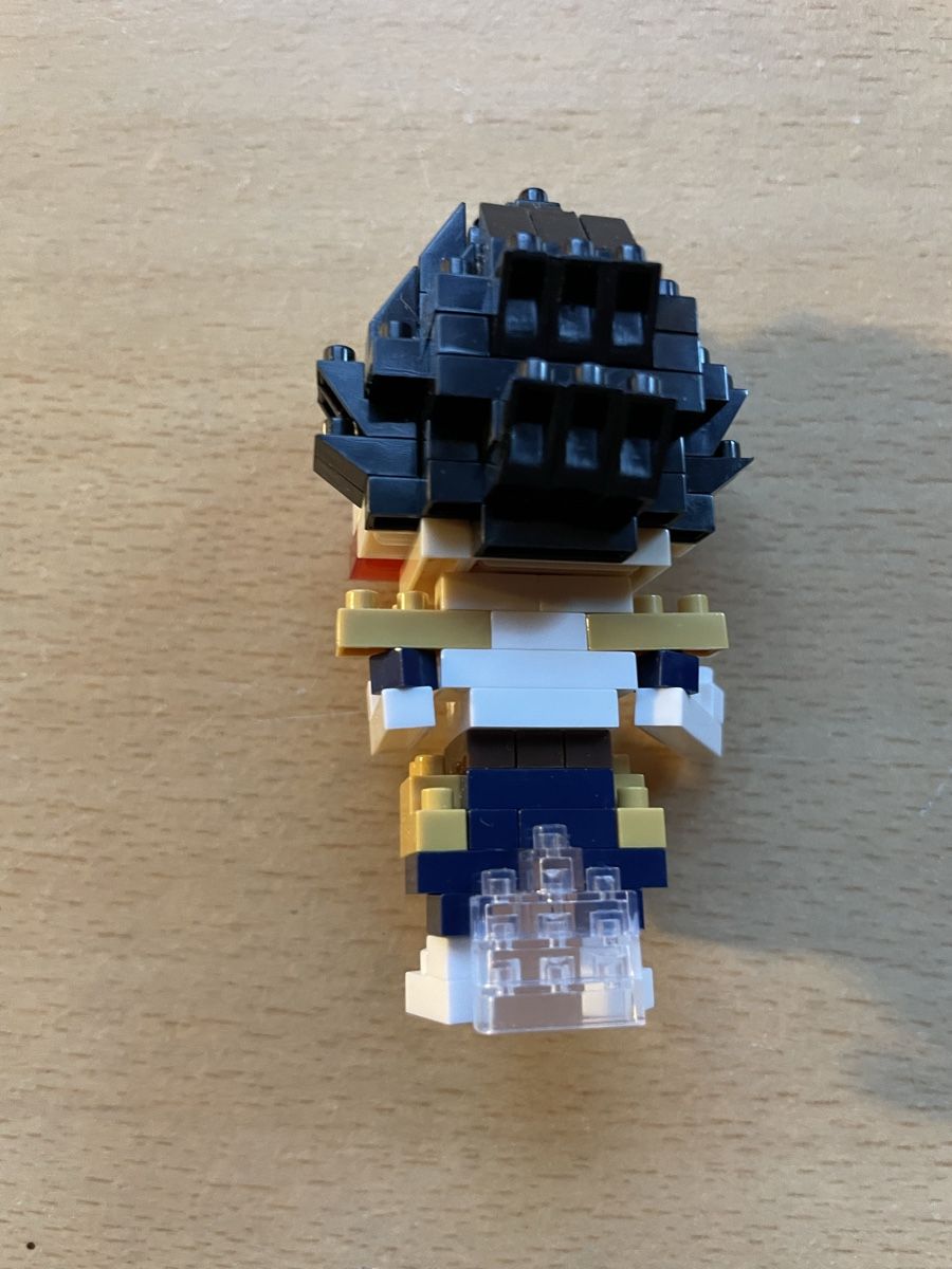 Nanoblock Kit di costruzioni: Figurine Dragon Ball Z Vegeta Nanoblock – Usato da Oron-la-Ville venduto da W.XIX 1