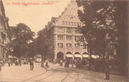 Zürich ZH Bahnhofstrasse Peterhof Tram belebt