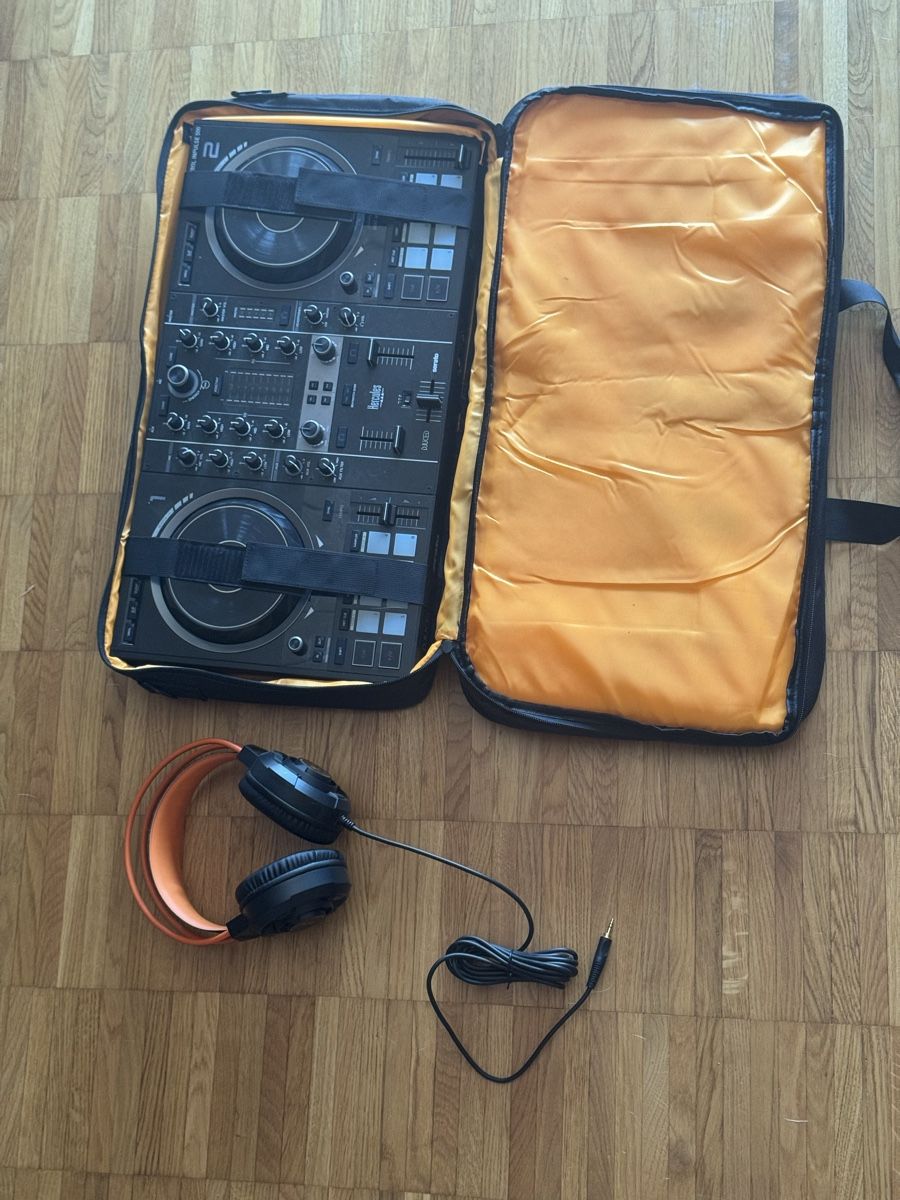 Hercules Console di mixaggio: Hercules mk500  – Usato da Yvonand venduto da adg_r9h7 5