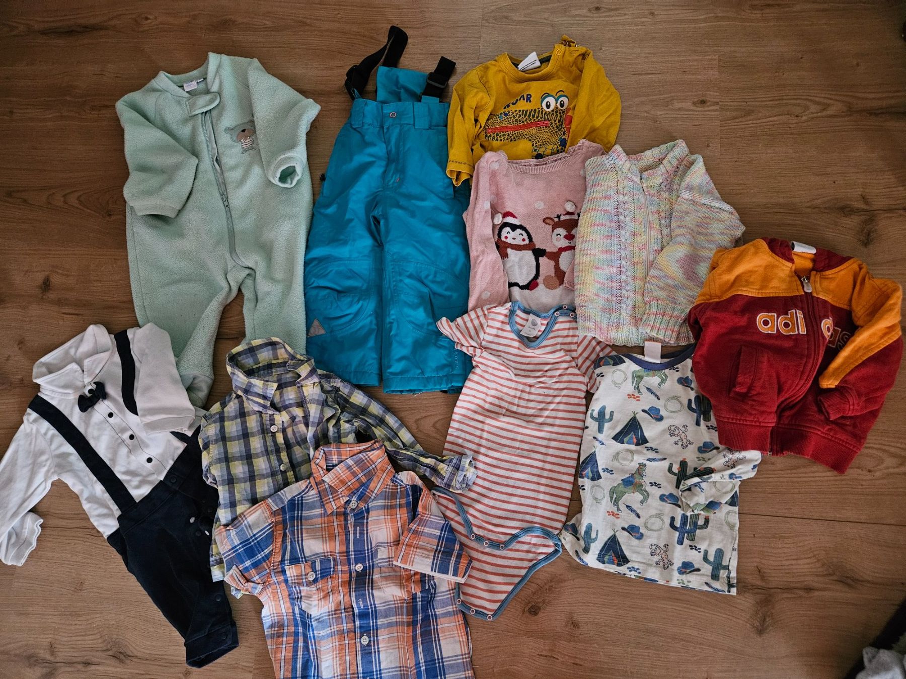 Lotti & Set di vestiti: Kleiderpackt 80/86 – Usato da leuzigen venduto da manuela031