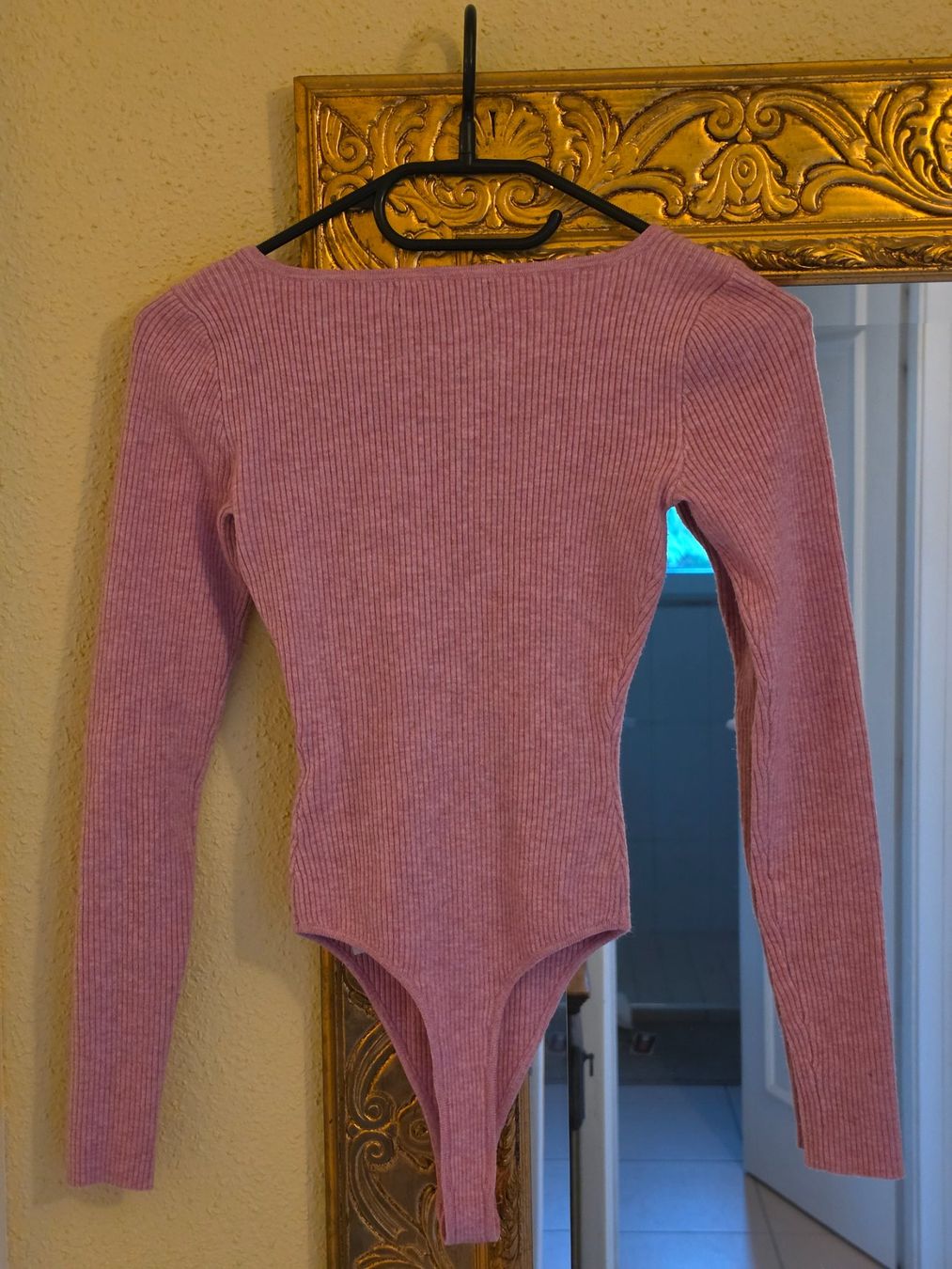 Bershka Tops: Bershka Body – Gebraucht aus Allschwil von Virgo 2