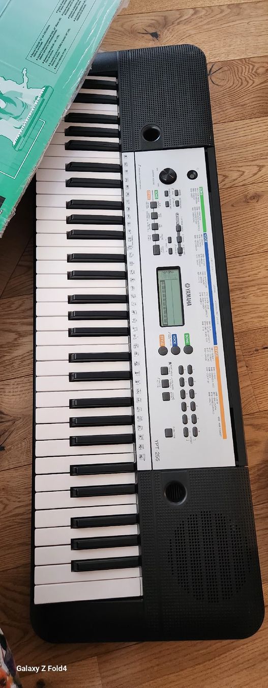 Yamaha Instruments de musique: Yamaha YPT 255. – D'occasion à Hallau par Dydda 5