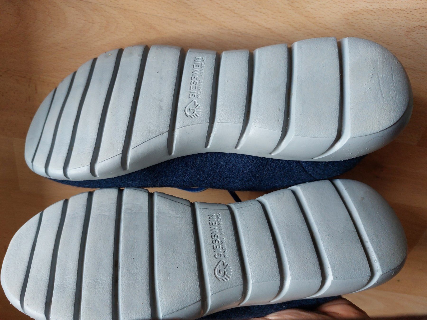 Scarpe da uomo: Giesswein Merino Runners Gr. 40 - neu – Nuovo (secondo la descrizione) da Thun venduto da Melpi2010 4