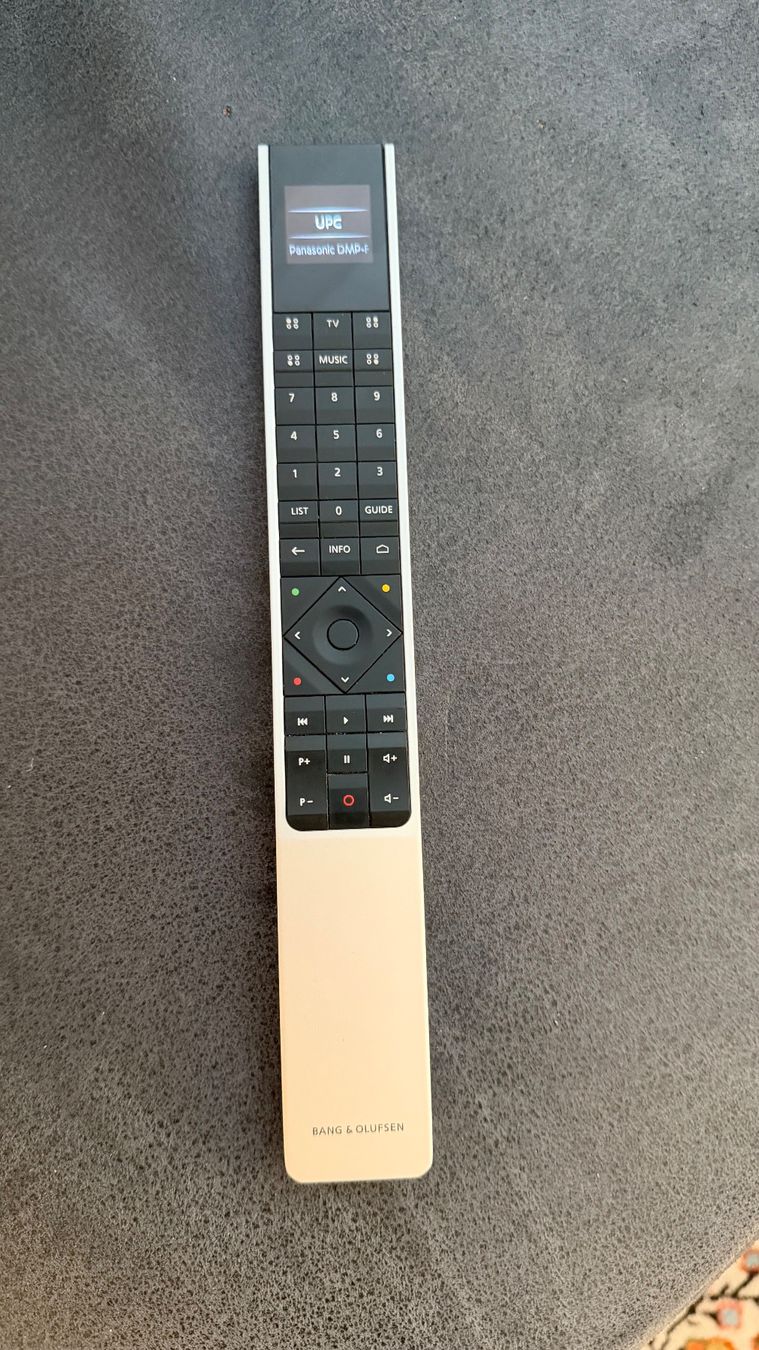 Bang & Olufsen Home Cinema: Beovision Eclipse 55 mit Soundsystem – Usato da Wettingen venduto da jo_walters 8