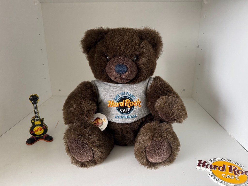 Giocattoli: 13 Hard Rock Café Collectible Bear - Diverse Städte – Usato da Zürich venduto da Phillan 8