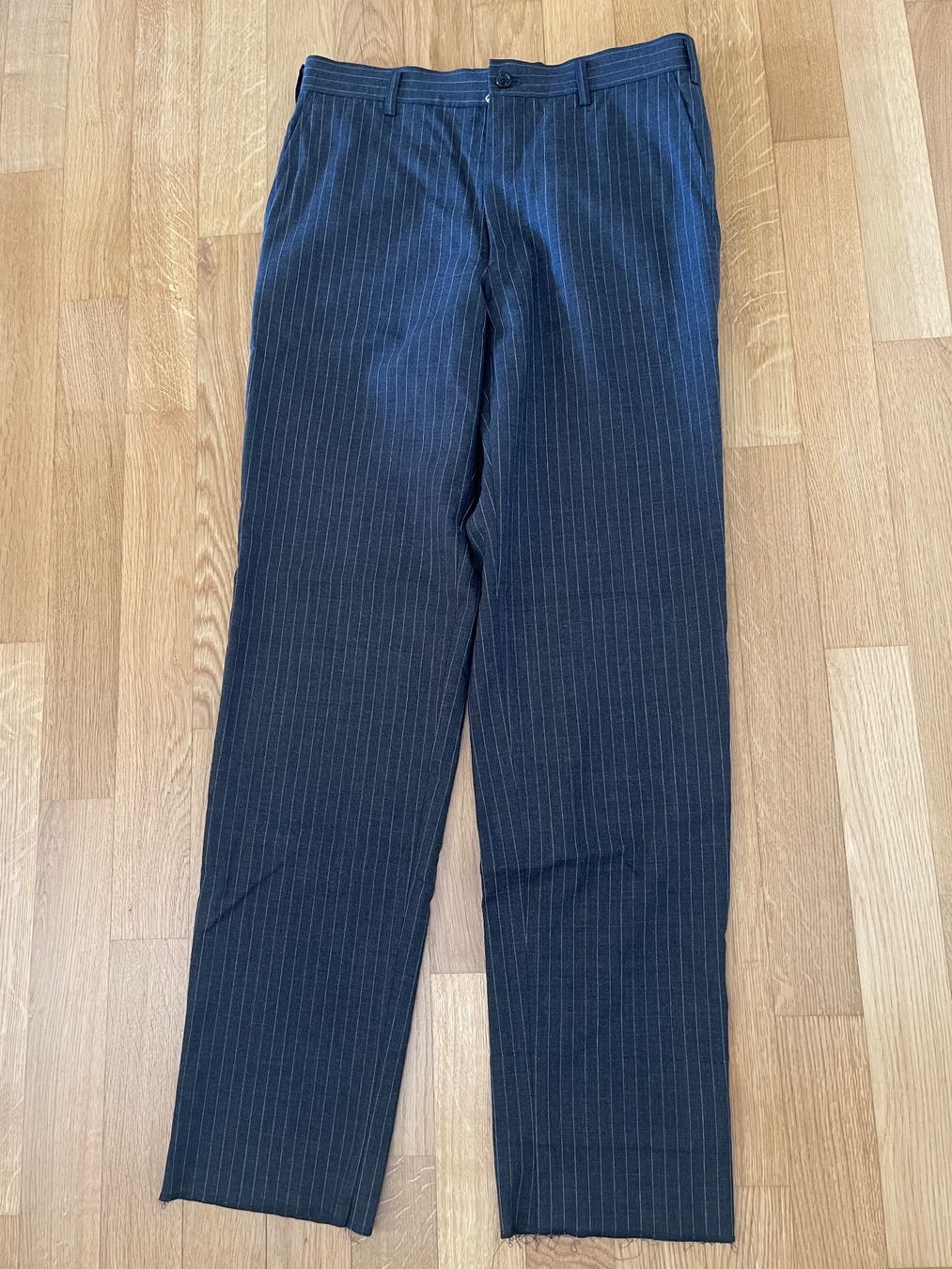 Pantaloni: Comme des Garcons pinstripe Hose – Usato da Zürich venduto da Keks18