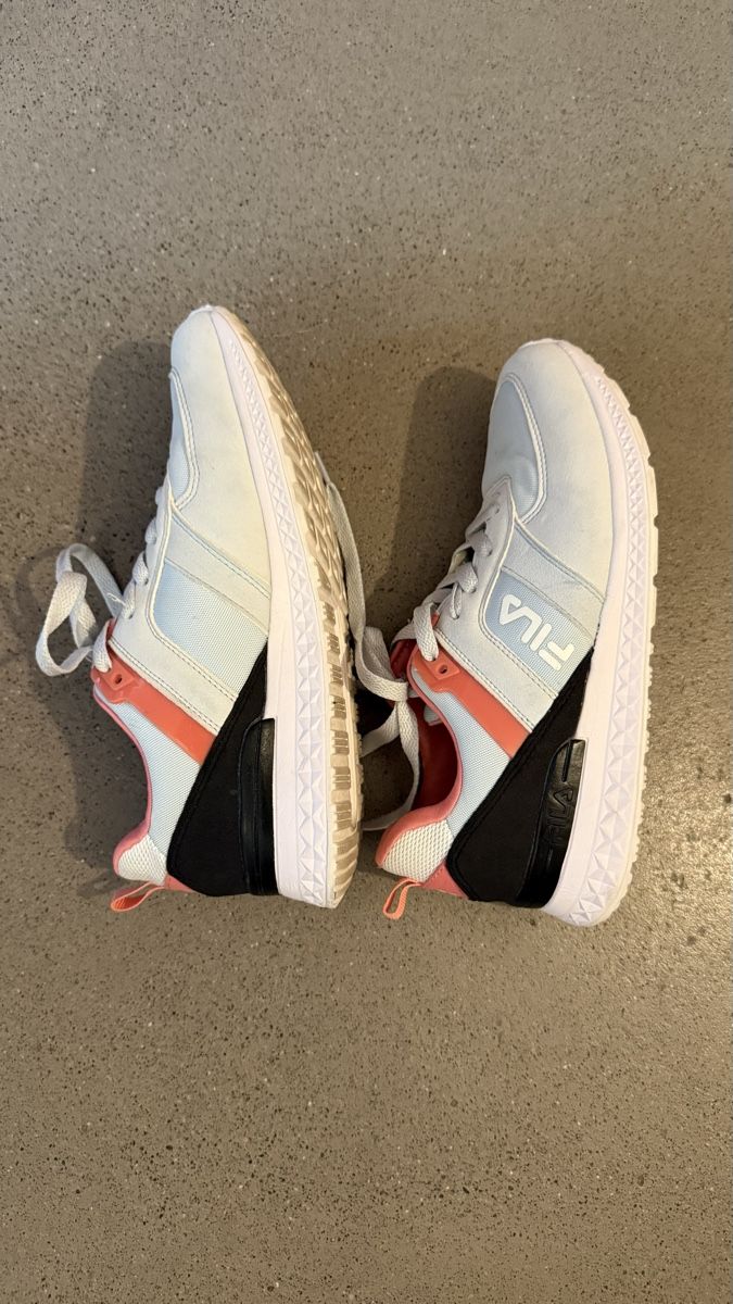 Fila Scarpe da donna: Fila Sneakers Damen 38 – Usato da Luzern venduto da mar_x96f 3