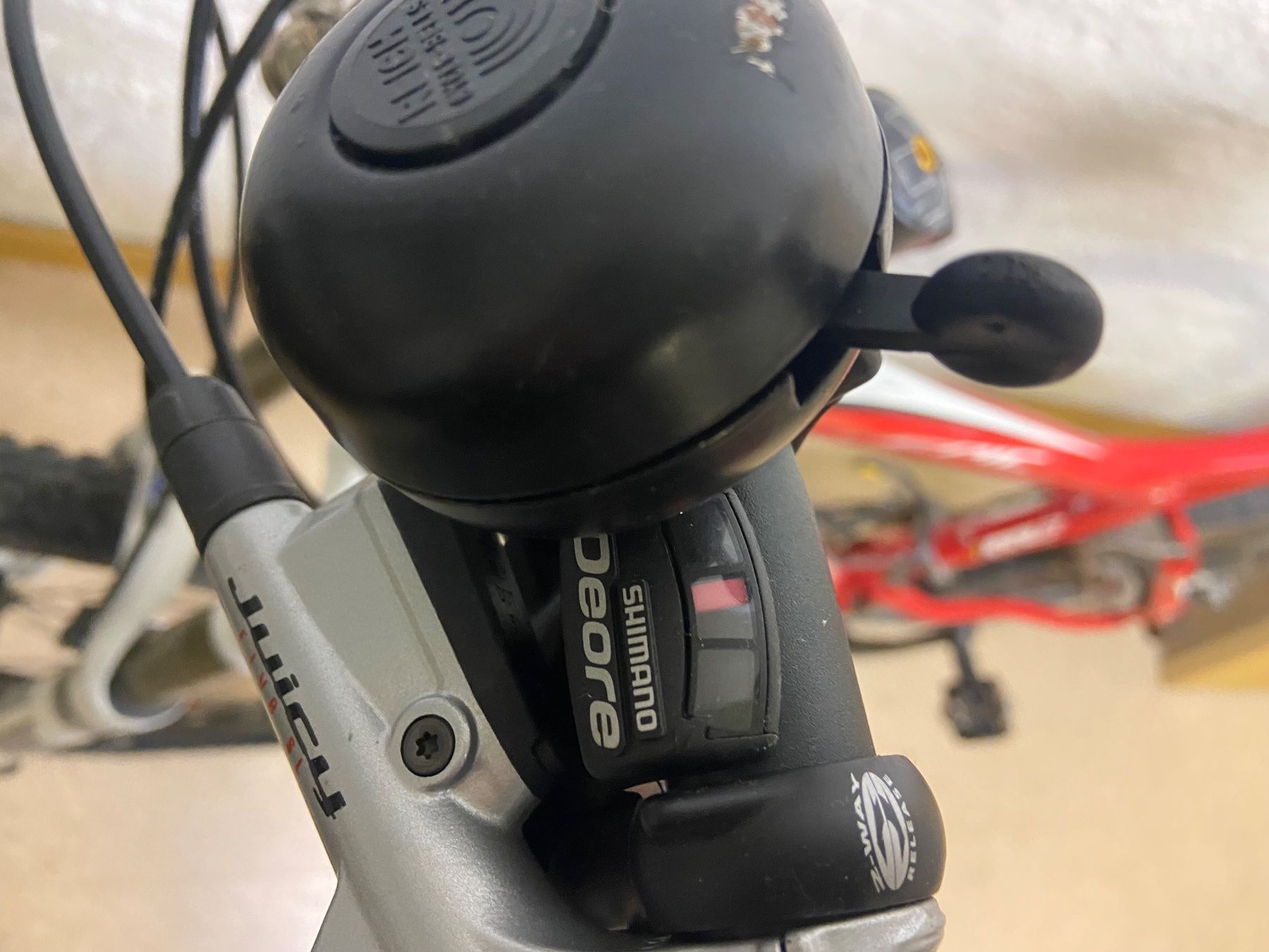 Specialized Biciclette: Mountainbike Specialized – Usato da Zürich venduto da Camogli51 3
