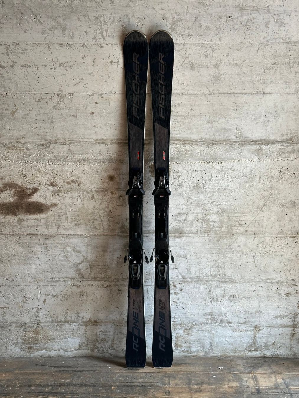 Fischer Skis: Fischer RC ONE Ski 155cm – Gebraucht aus Emmenbrücke von karkarkar