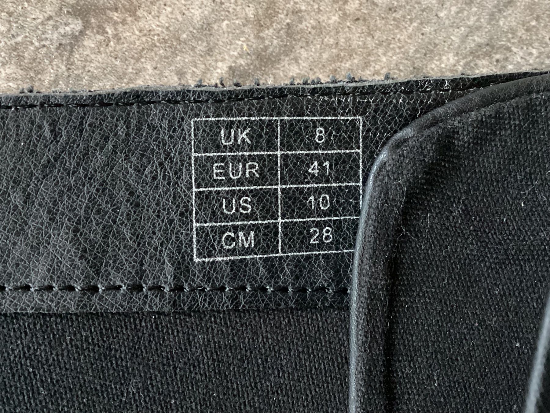 Killstar Damenschuhe: Killstar Gothic Plateau Stiefel – Gebraucht aus Tägerwilen von  8