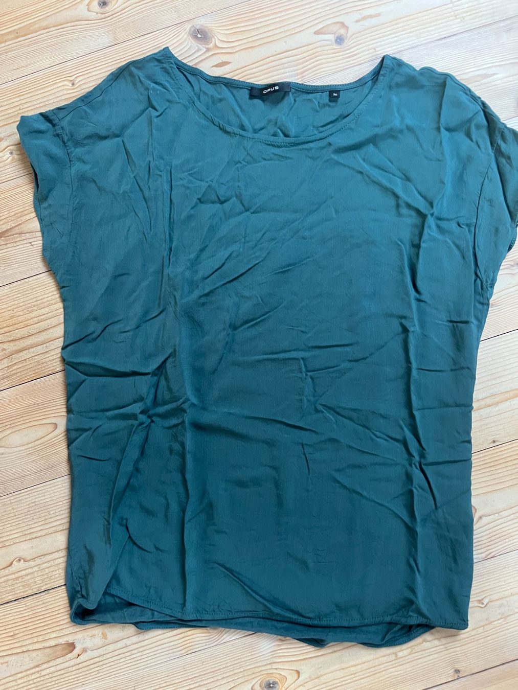 Opus T-shirt: Shrit von Opus Grösse 36 Petrol – Usato da Utzenstorf venduto da samaly