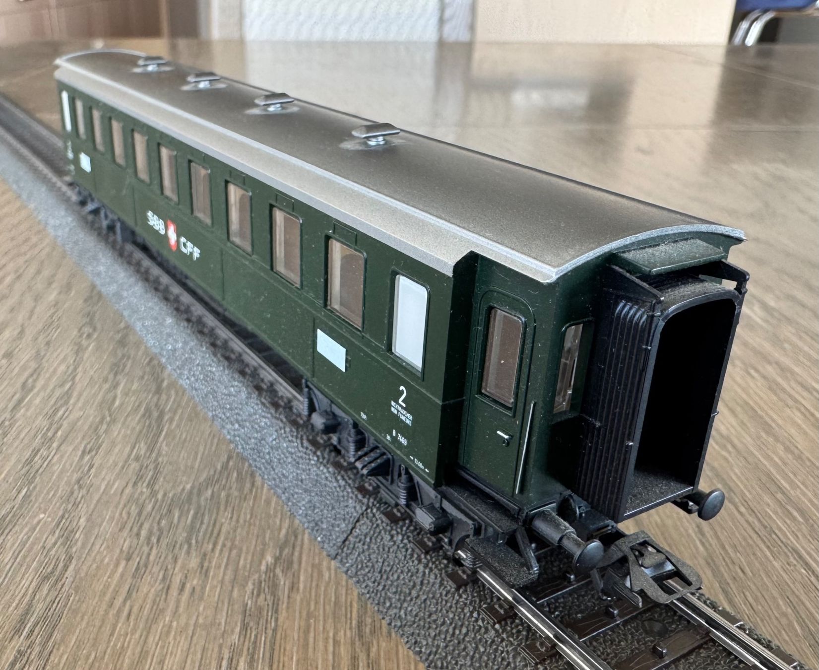 Märklin Modellini di ferrovie: SBB-Oldtimer-Personenwagen 2. Klasse; neu – Nuovo (secondo la descrizione) da St. Moritz venduto da Manu7500 1
