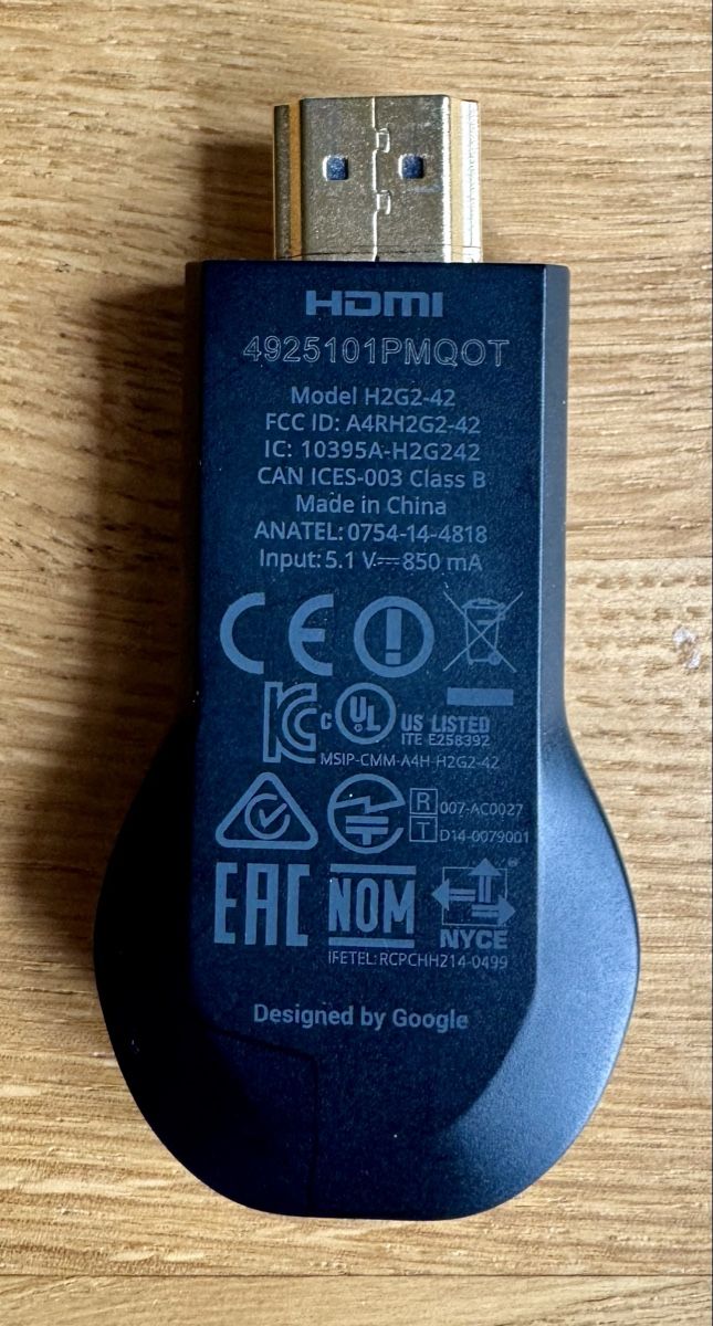 Google Lecteur multimedia & Streamer: Google Chromecast HDMI Streaming Stick  – Défectueux à Aesch (Neftenbach) par gyves01 1