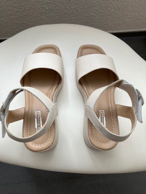 Scarpe da donna: Sandalette Grösse 37,beige, Leder – Usato da Gossau ZH venduto da Influenza 2