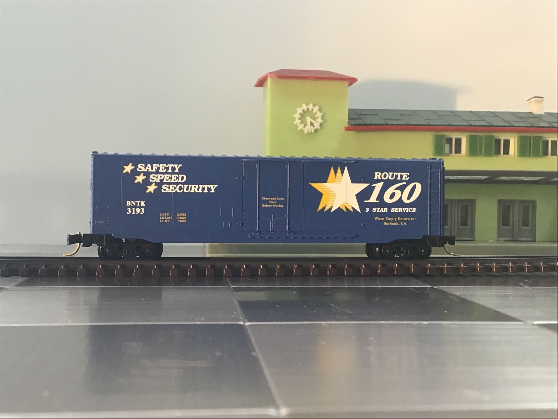 Micro Trains Line Modelleisenbahnen: MICRO TRAINS GÜTERWAGEN SPUR N – Gebraucht aus Männedorf von Modellbau-wyss 1