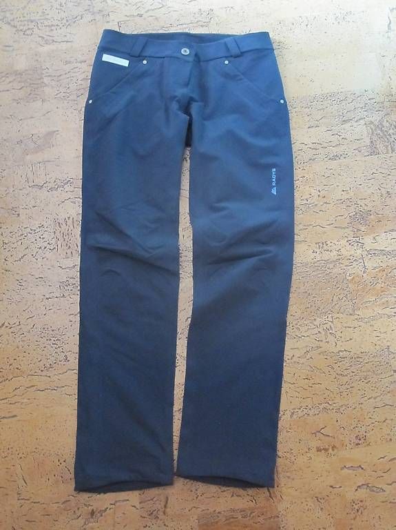 Pantalons: neue Radys Softshellhose 36 – D'occasion à Unteriberg par Gundm