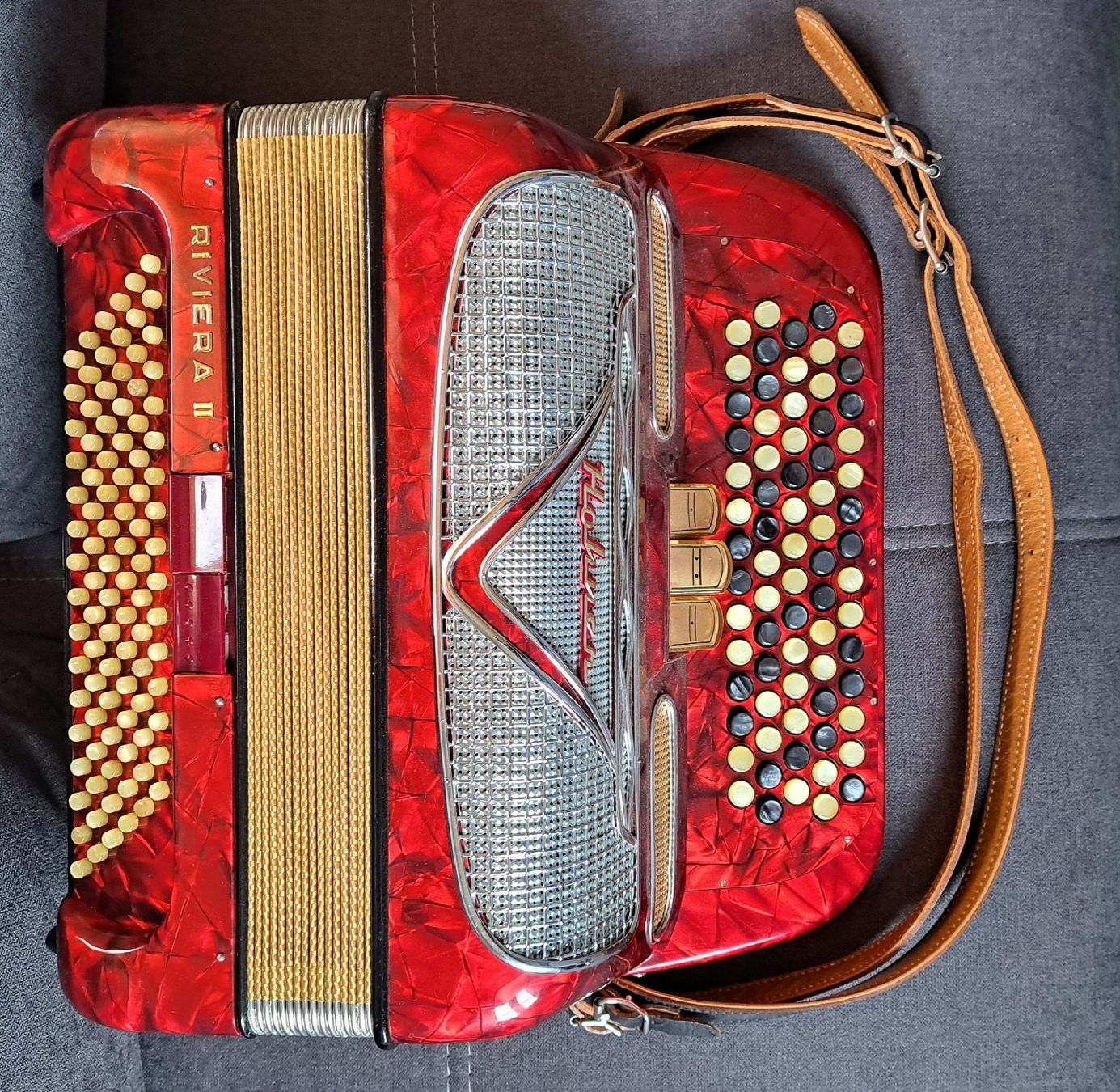 Hohner Strumenti musicali: Akkordeon Hohner Riviera ll – Usato da Reiden venduto da Sue80 1