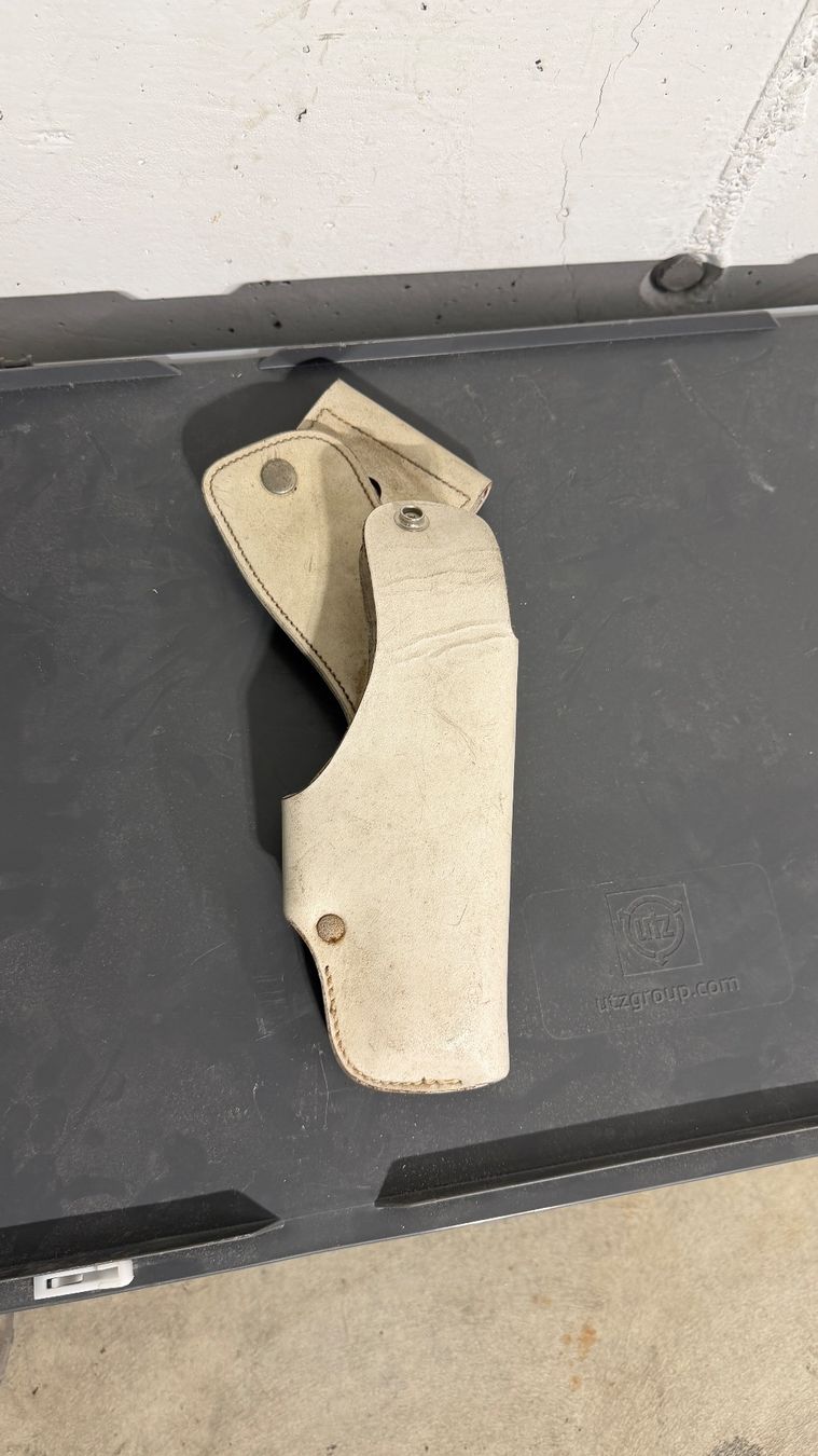 Tiro a segno: Altes Polizei Pistolenholster – Usato da Lenzburg venduto da Wuermeli