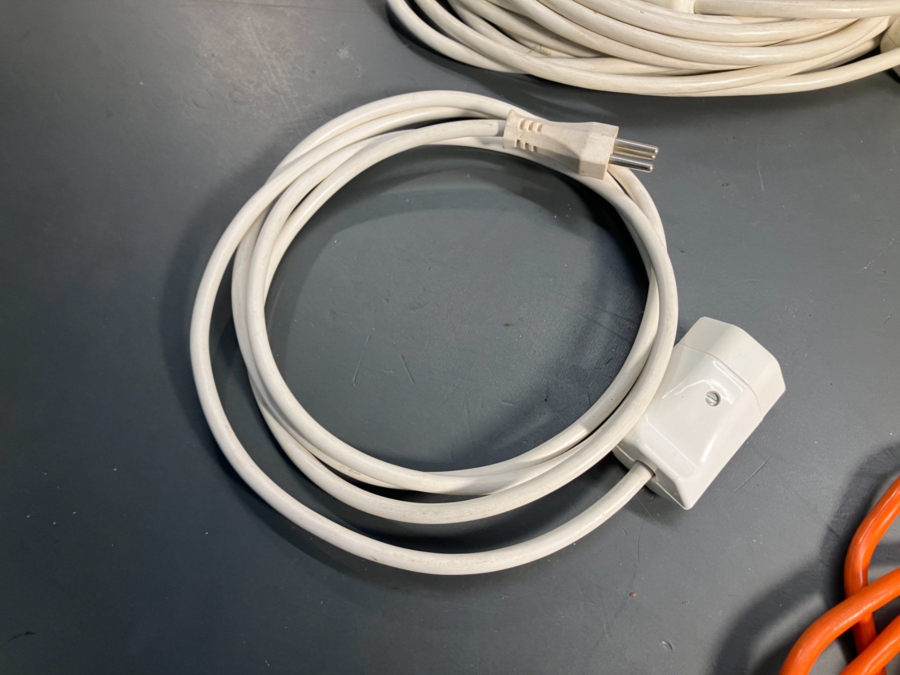 Kabel: Post. div. gebr. Verlängerungskabel ab 1.- – Gebraucht aus Lichtensteig von Buy24International 4
