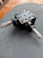 Präzisions-Positioniertisch XY-Achse mit Mikrometerschrau...