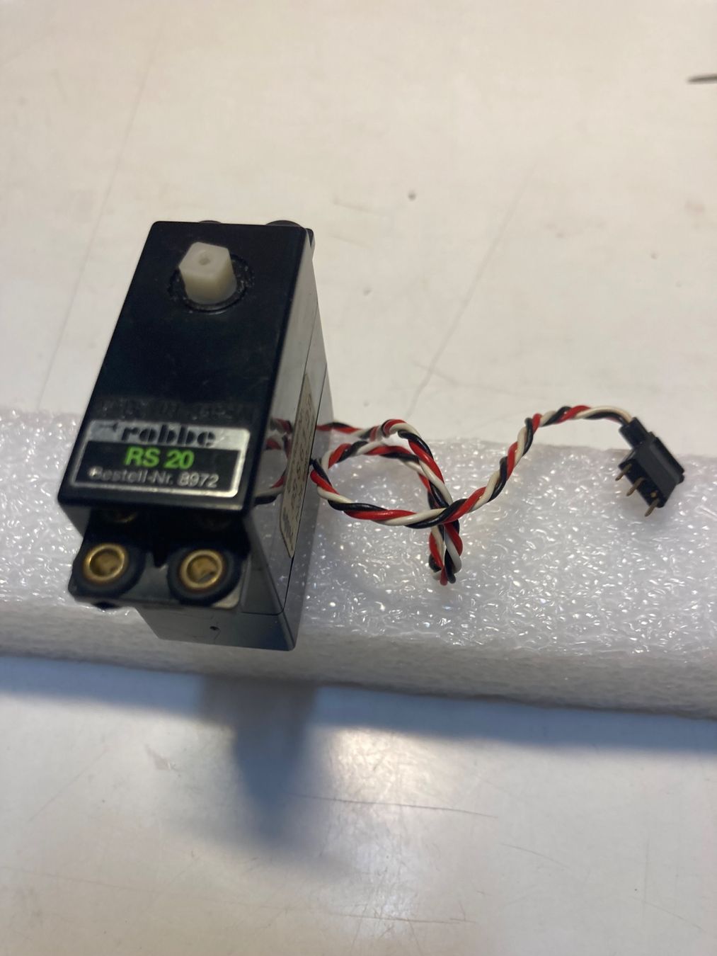Robbe Modellismo RC: ROBBE-Servos für Modellbau – Usato da Kehrsatz venduto da TAURUS1954 1