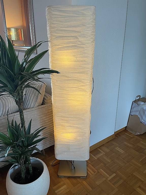 Lampes: Wunderschöne Stehlampe – D'occasion à Berikon par Buyme73