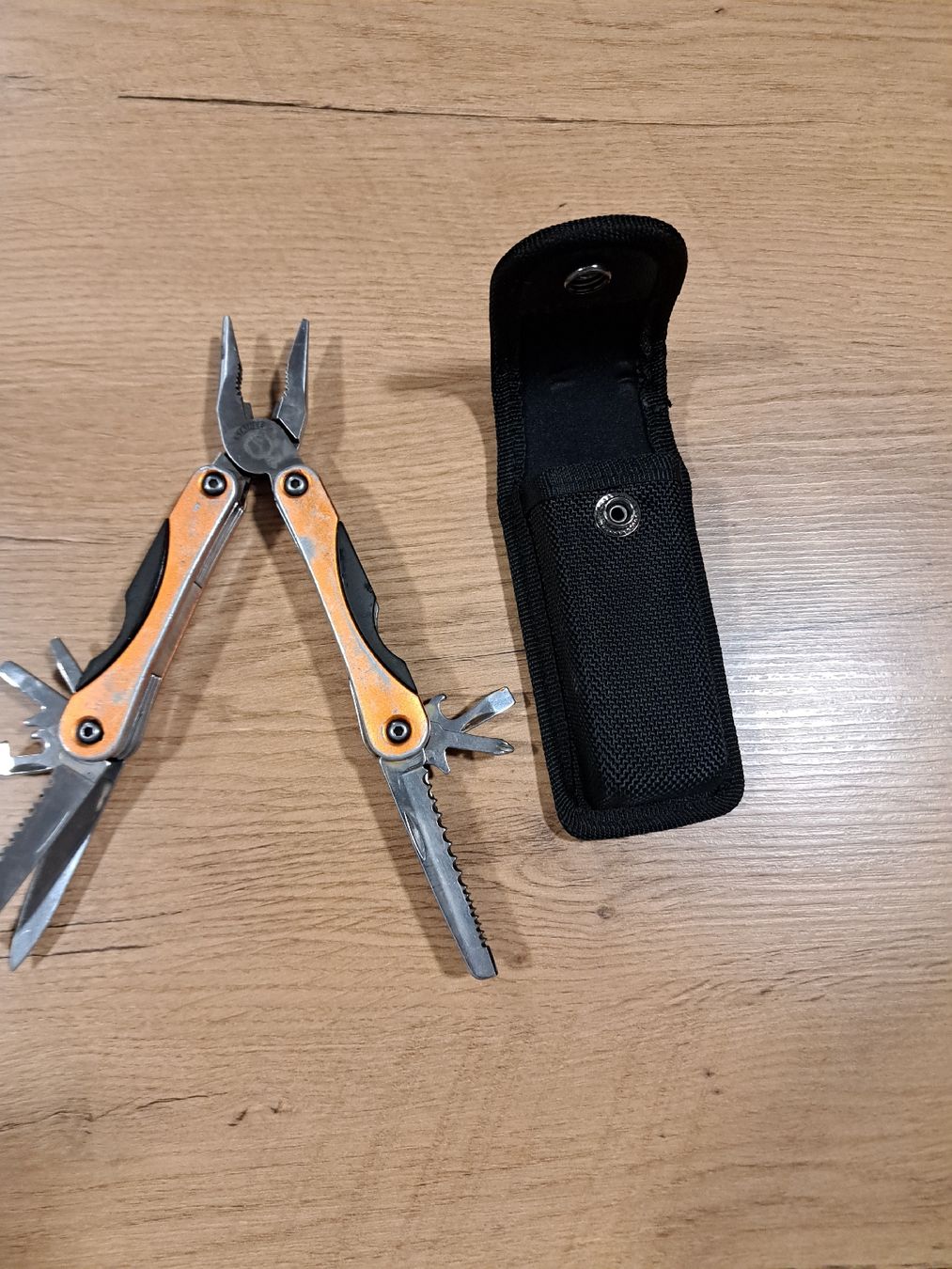 Couteaux de poche: 2 couteaux multifonctons – D'occasion à Tavannes par saca70 6